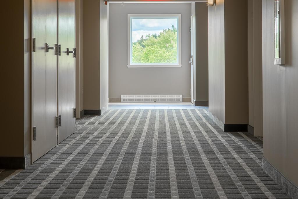 Hotel Super 8 By Wyndham Mont Laurier Mont-Laurier