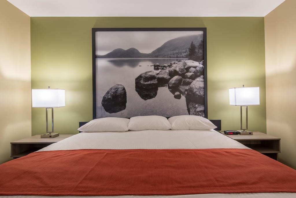 Super 8 By Wyndham Mont Laurier
