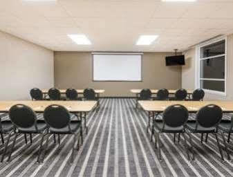 Hotel Super 8 By Wyndham Mont Laurier Mont-Laurier