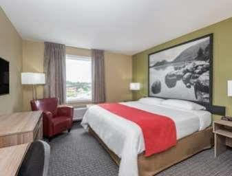 Super 8 By Wyndham Mont Laurier 3* Mont-Laurier